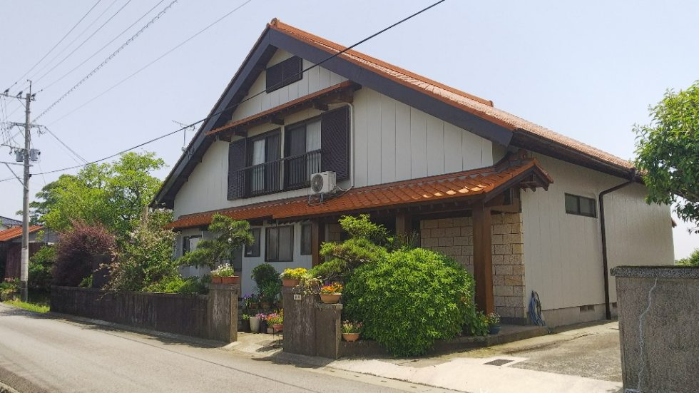   佐賀県三養基郡みやき町Ｅ様邸　外壁屋根塗装工事